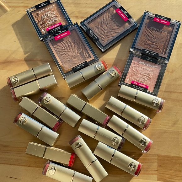 Joah Brown Other - 17 lipstick bundle + highlighters!